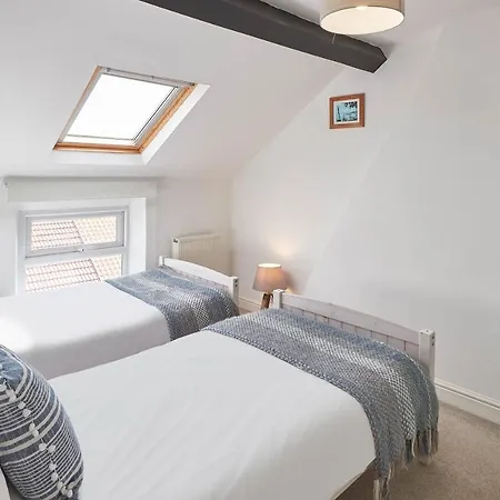 Holiday home Host & - Elysium House *